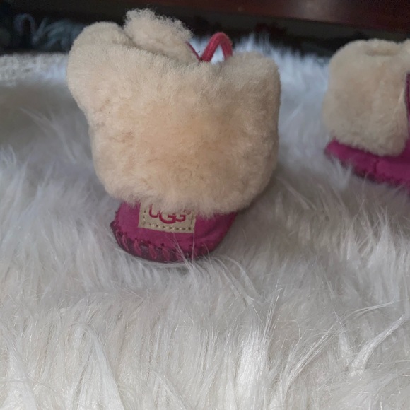 BABY GIRL UGG’S MOCCASINS - Picture 4 of 7